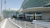 Abu Dhabi - Formel 1 Strecke mit Yas Hotel