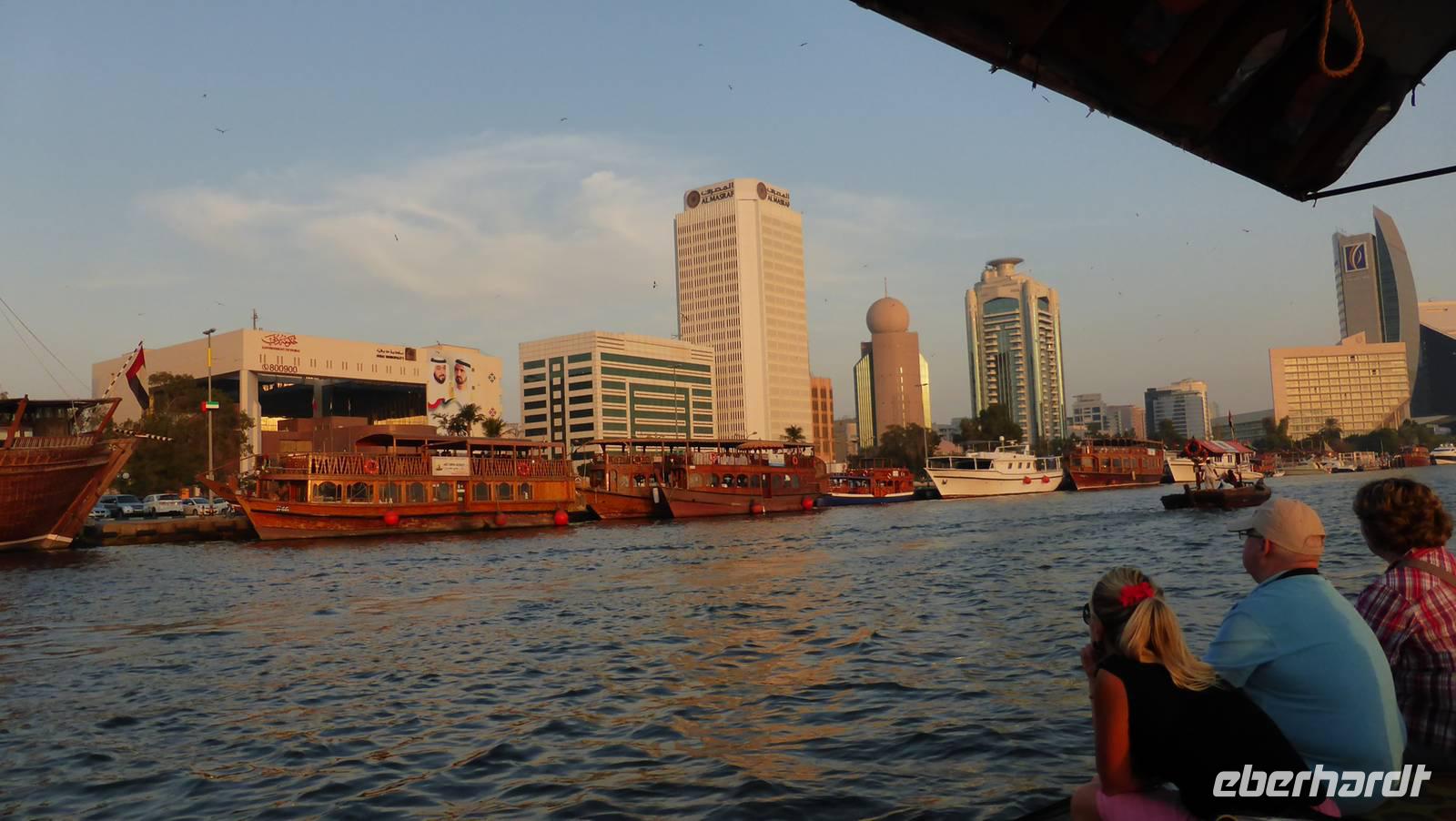 Dubai: Abrafahrt auf dem Creek