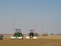 Dubai - Oman - Fahrt nach Al Ain - Kamelrennbahn