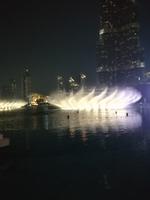 Wasserspiele vor dem Burj Khalifa