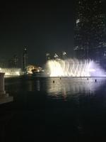 Wasserspiele vor dem Burj Khalifa
