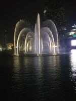 Wasserspiele vor dem Burj Khalifa