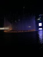 Wasserspiele vor dem Burj Khalifa