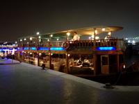 Abendessen auf einem Dhau Boot