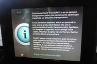 im Magnetbahnfahrzeug (PRT) in Masdar City