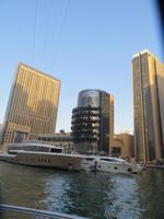 wir chartern eine Yacht in der Dubai Marina