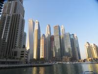 wir chartern eine Yacht in der Dubai Marina