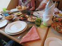 Abendessen auf dem Jebel Hafeet