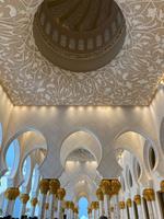 Große Mosche von Abu Dhabi - Scheich-Zayid-Moschee