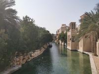 Kanäle im Madinat Jumeira und alte Windtürme, Dubai