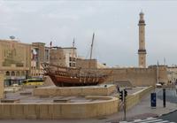 Ausblick von unserm Hotel beim Frühstück auf das Dubai Museum