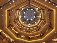 Die Kuppel im Foyer des Emirates Palace Hotels, Abu Dhabi