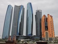 Skyline Abu Dhabis, nahe der Corniche