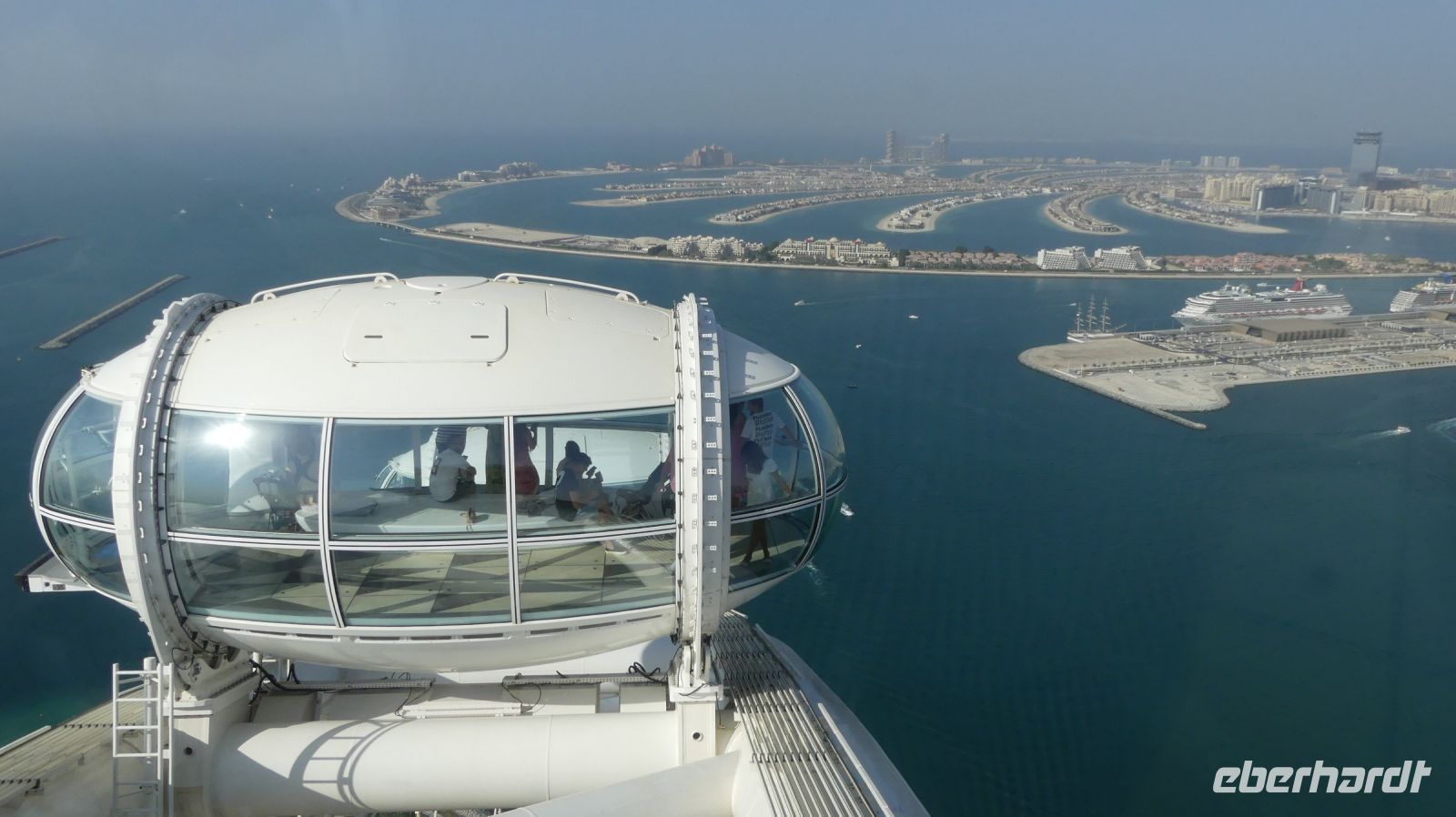 Fahrt mit dem Dubai Eye