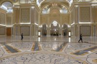 im Präsidentenpalast Qasr al Watan