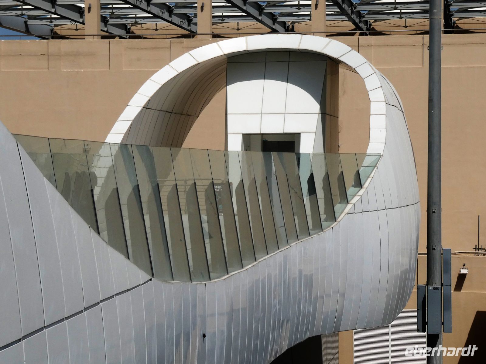 futuristischer Aussichtspunkt auf ....