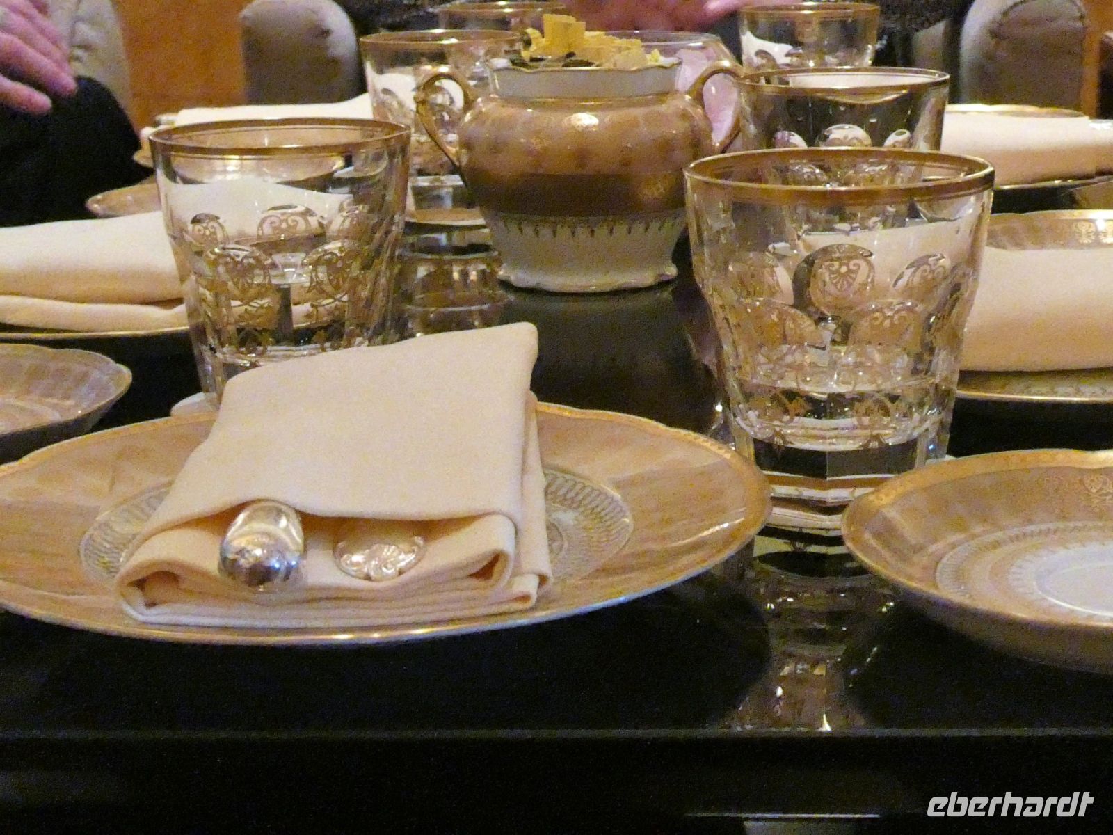 Nobles Gedeck im Emirates Palace