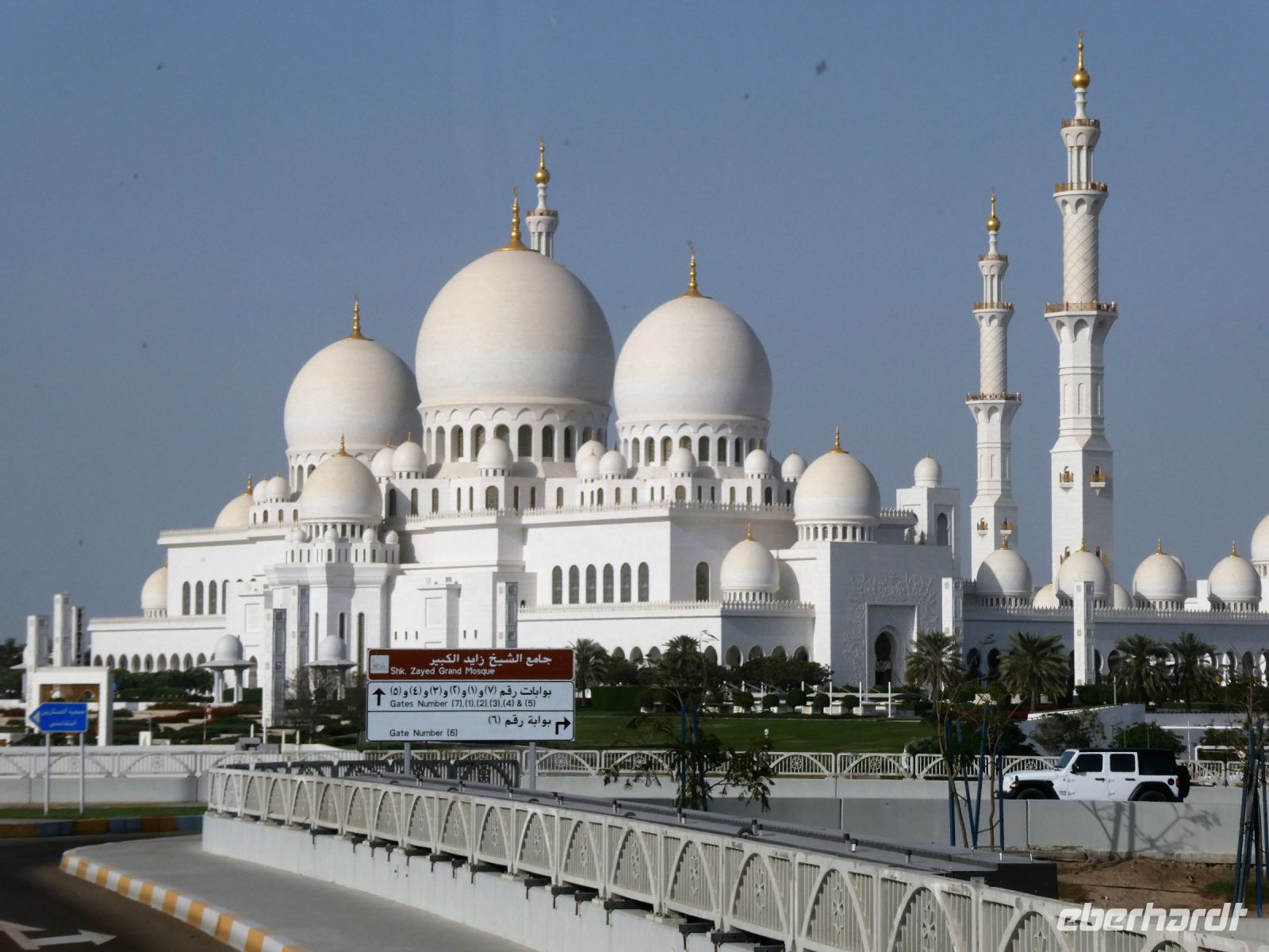 Auf dem Weg zur Moschee