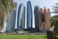 Etihad Towers vom Emirates Palace aus