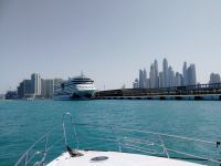 entlang des neuen Kreuzfahrterminal 