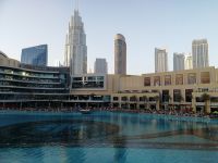 Dubai Fountains mit Blick auf Dubai Mall 