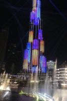 Dubai Fountains mit Burj Khalifa