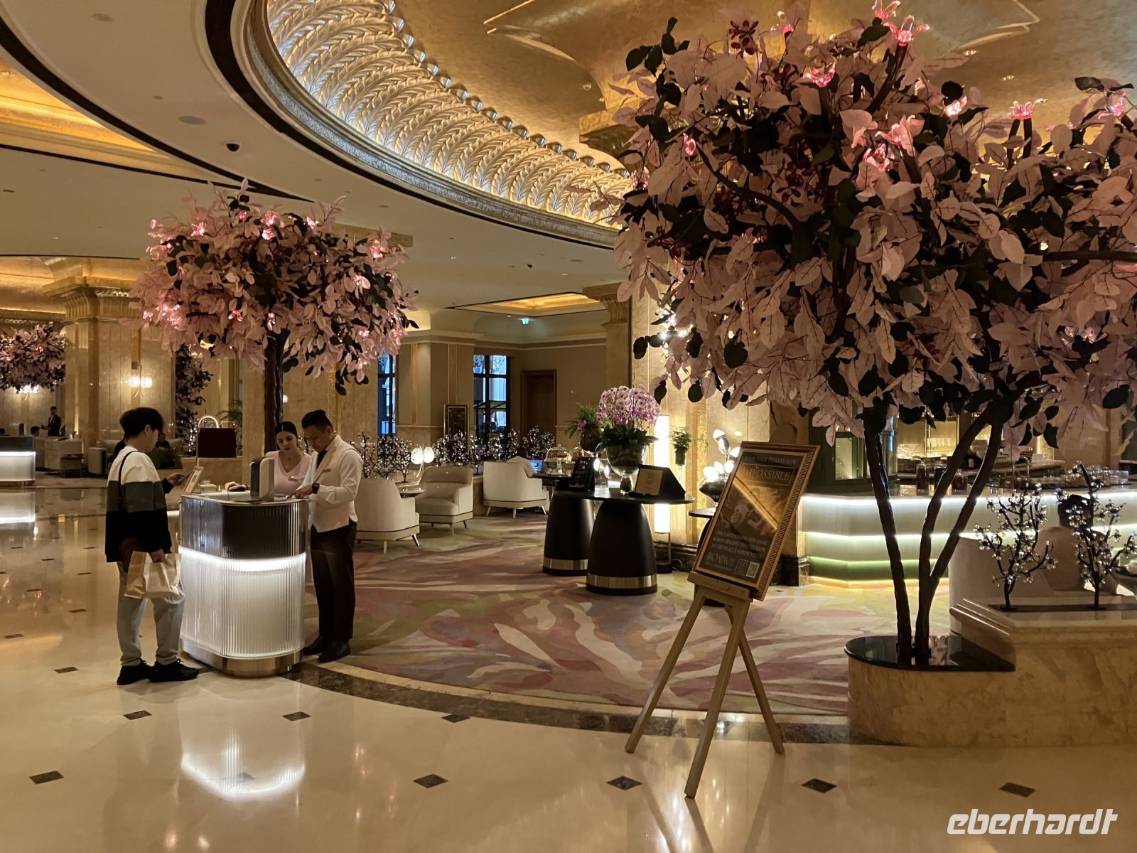 Empfang zur Teestunde im Emirates Palace