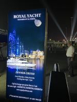 Dinner Abendfahrt entlang der Skyline von Abu Dhabi