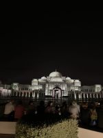spektakuläre Lichtshow im Präsidentenpalast Abu Dhabi