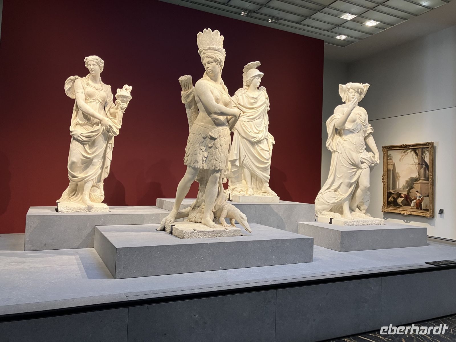 Ausstellungstücke im Louvre Abu Dhabi