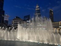 arabisches Abendessen & Musikalische Wasserspiele am Burj Khalifa als Umrahmung