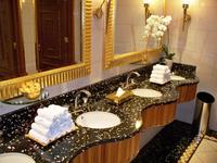 Selbst die Toiletten muss man hier fotografieren!