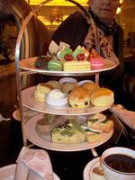 Teatime im Emirates Palace - Guten Appetit!