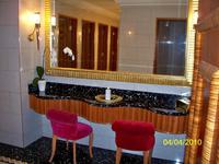 Im Burj al Arab muss man selbst die Toiletten fotografieren.