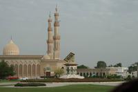 0086 am Koran-Kreisverkehr in Sharjah