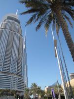 The Adress Hotel mit Burj Khalifa im Hintergrund