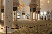Gebetsraum in der Sheikh Zayed Moschee