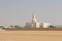 Moschee neben der Kamelrennstrecke
