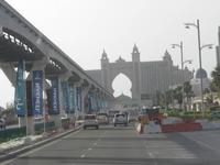 Fahrt zum Atlantis-Hotel