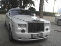 ein Wägelchen vorm Burj....