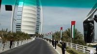 Herzlicher Empfang bei der Vorfahrt am Burj Al Arab