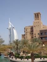 Blick auf den Burj al Arab vom Madinat Souk (1)
