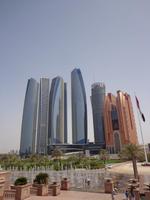 Blick auf die Skyline von Abu Dhabi vom Emirates Palace