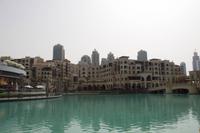 Gelände vor dem Burj Khalifa (2)