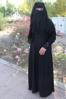 Anja in der Abaya
