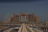 Blick von der Monorail auf das Atlantis Hotel (4)
