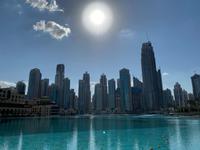 Vor der Dubai Mall