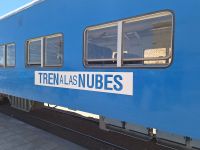Zug in die Wolken