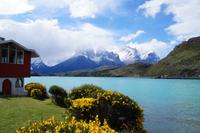 Torres del Paine-Massiv in Wolken 