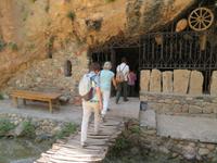 Mittagessen in einer Höhle